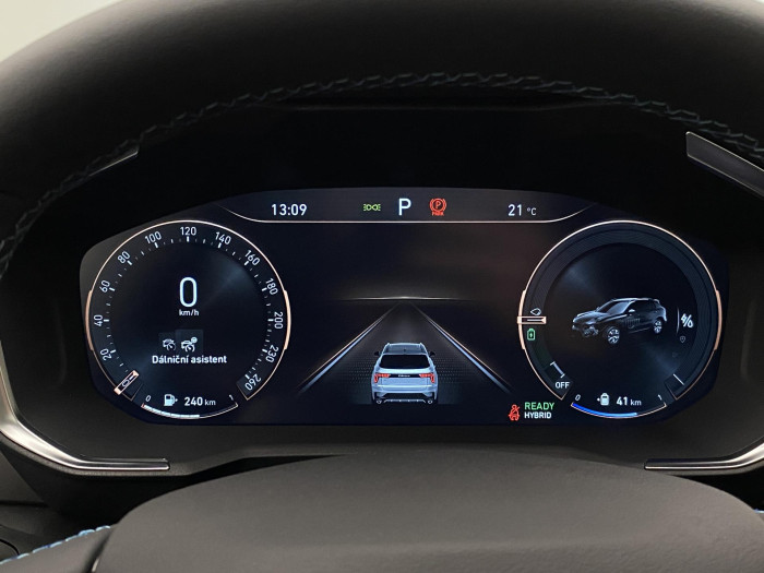 Lynk & Co 01 PHEV DCT AUT REZERVACE