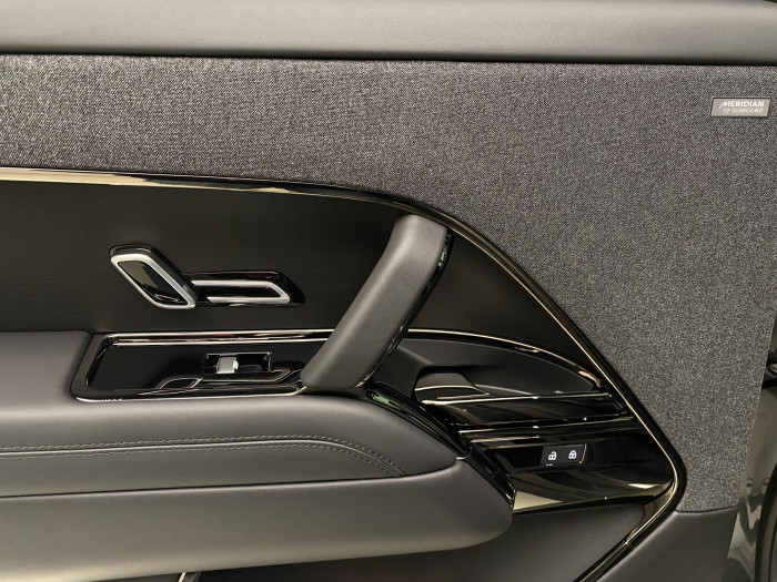 Land Rover Range Rover Sport P550e AUTOBIOGRAPHY AWD AUT