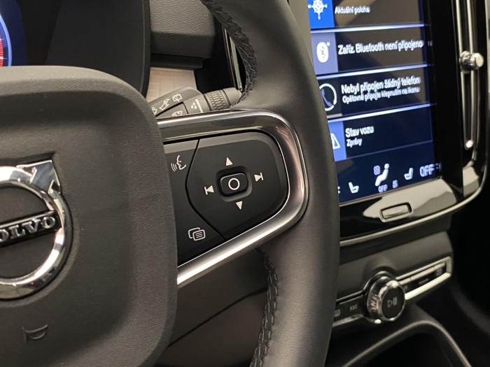 Volvo XC40 T2 CORE AUT CZ