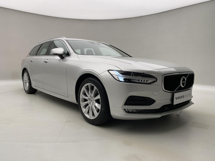 Volvo V90 D4 AWD MOMENTUM REZERVACE 2.0 d Momentum