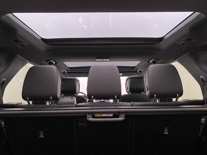 Land Rover Discovery D250 AWD R-DYNAMIC REZERVACE 3.0 d Dynamic