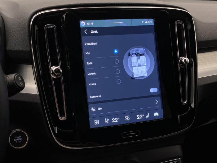 Volvo XC40 B3 DARK PLUS AUT CZ