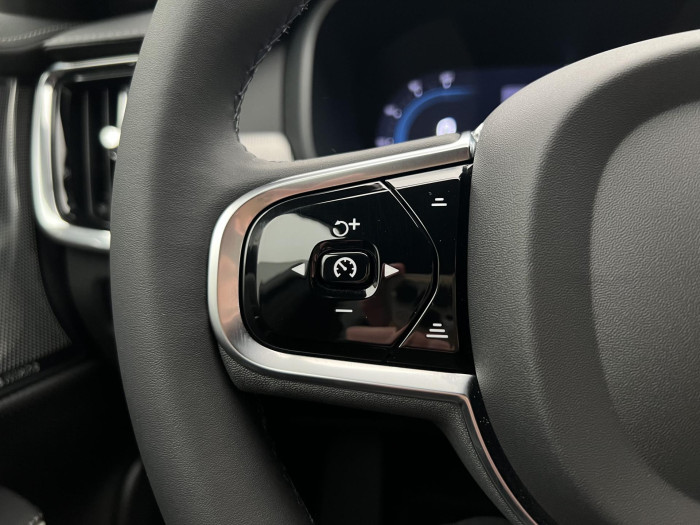 Volvo S90 T8 AWD RECHARGE ULTIMATE DARK
