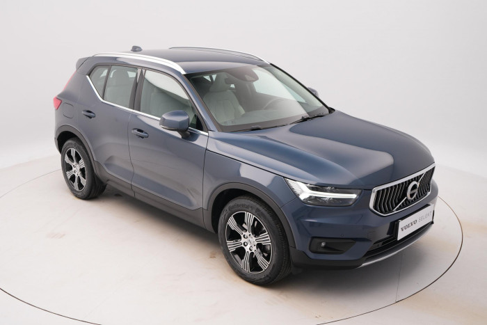 Volvo XC40 T4 AWD INSCRIPTION REZERVACE