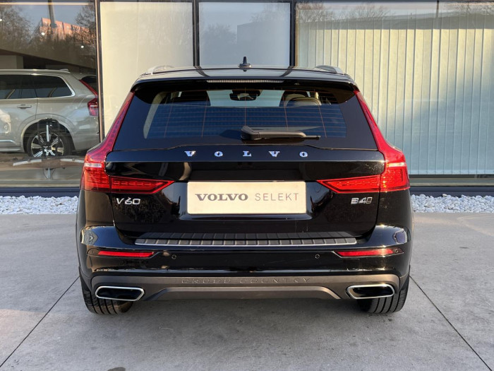 Volvo V60 CROSS COUNTRY B4 AWD Aut 1.maj