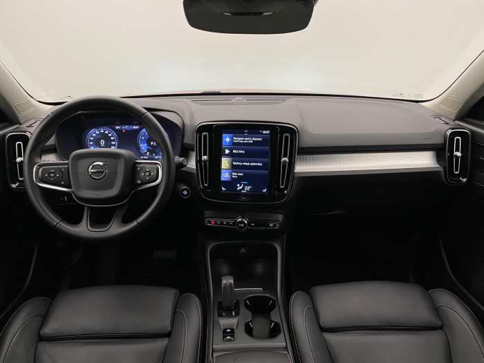 Volvo XC40 T4 MOMENTUM AUT CZ 2.0 Momentum
