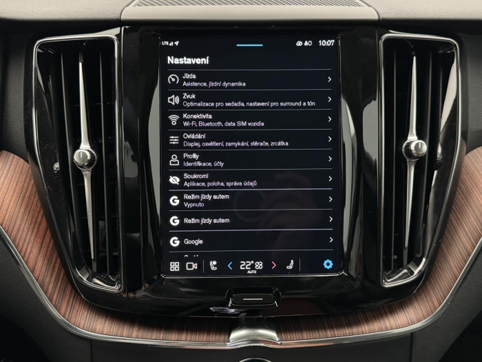 Volvo XC60 T8 AWD RECHARGE BRIGHT PLUS