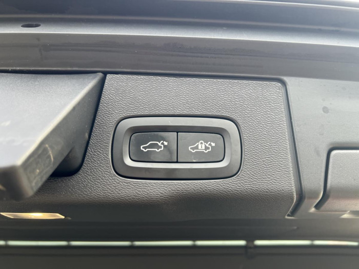 Volvo XC60 B4 MOMENTUM Aut 1.maj. 2.0 Momentum
