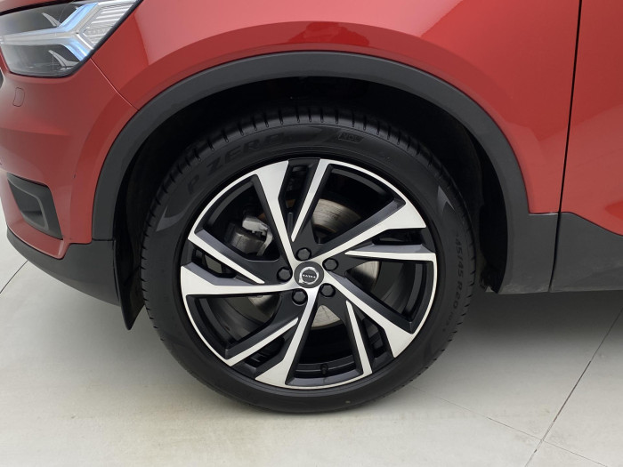 Volvo XC40 B4 AWD R-DESIGN AUT CZ