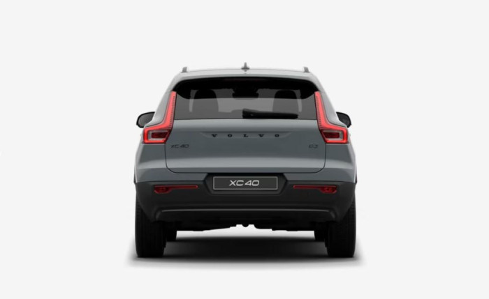 Volvo XC40 B3 AUT PLUS BLACK EDITION