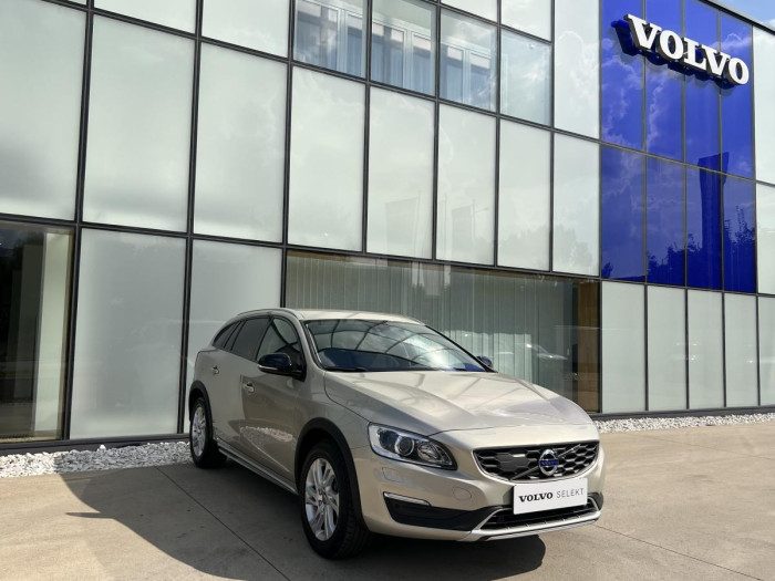 Volvo V60 CROSS COUNTRY D3 Aut CZ 2.0 d