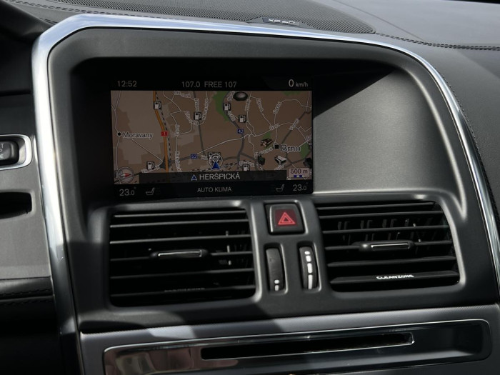 Volvo XC60 D4 AWD SUMMUM Aut 2.4 d Summum