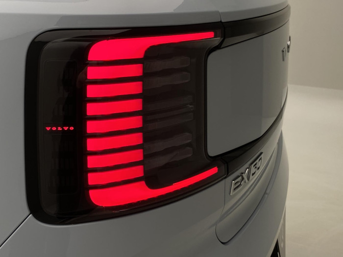 Volvo EX30 PURE ELECTRIC SINGLE PLUS