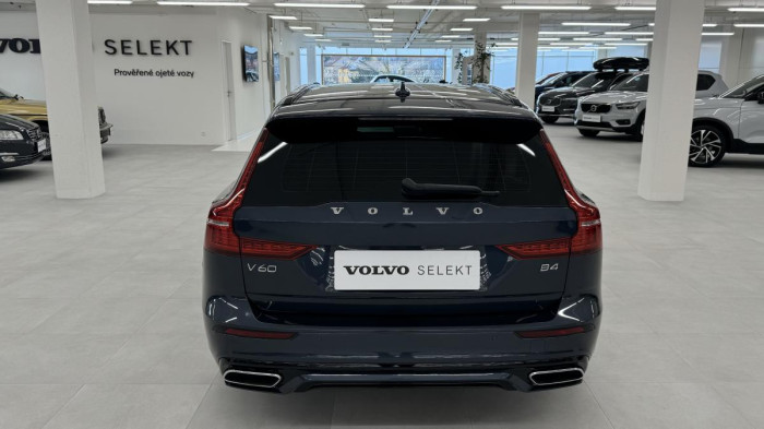 Volvo V60 V60 B4 R-DESIGN AUT REZERVACE