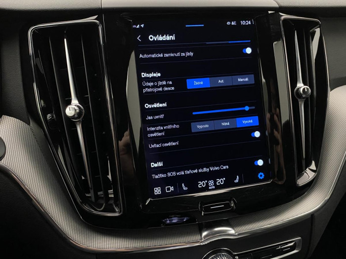 Volvo XC60 B4 PLUS BRIGHT AUT REZERVACE 2.0 Plus