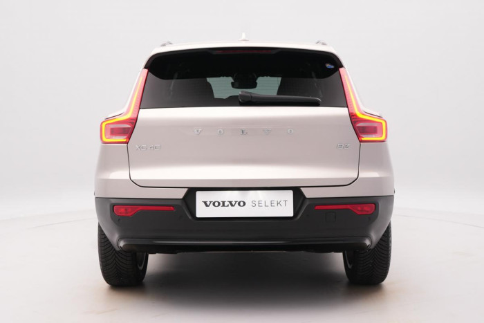 Volvo XC40 B3 DARK PLUS AUT CZ 1.maj.