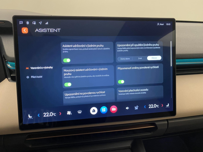 Lynk & Co 08 MORE PHEV