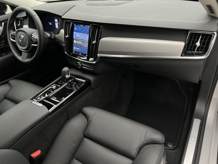 Volvo V90 T6 AWD RECHARGE PLUS DARK AUT