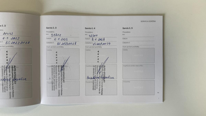 Volvo XC60 B4 AWD INSCRIPTION REZERVACE