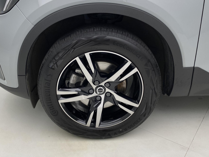 Volvo XC40 B3 DARK PLUS AUT CZ