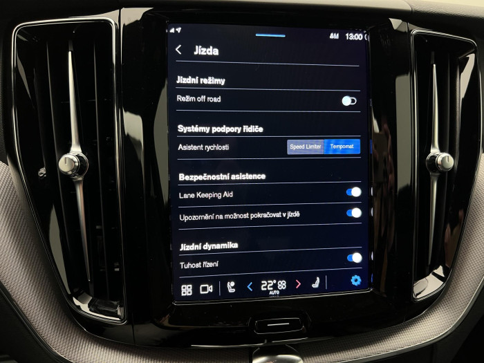 Volvo XC60 B5 AWD R-DESIGN AUT