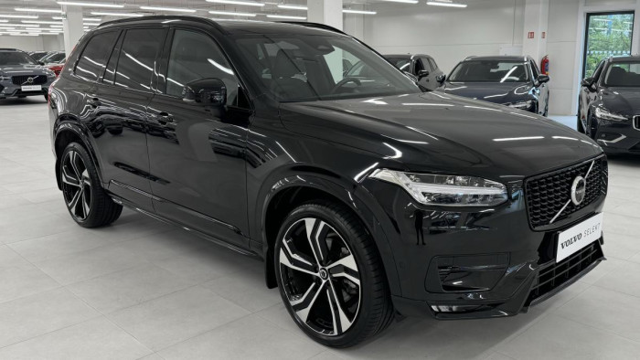 Volvo XC90 B5 AWD ULTIMATE DARK REZERVACE