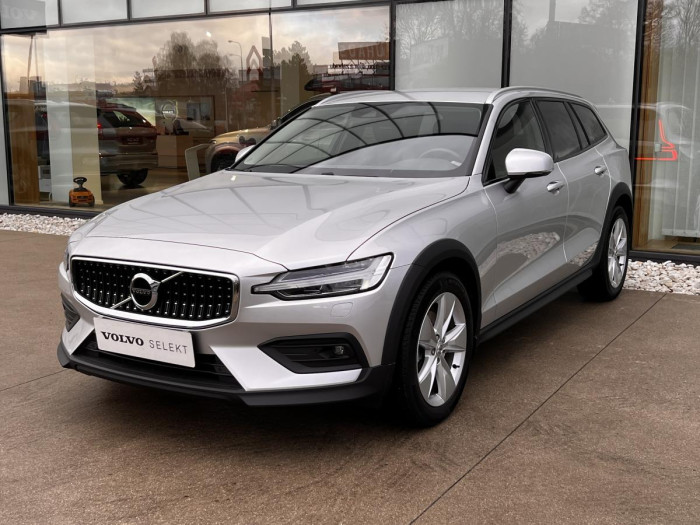 Volvo V60 CROSS COUNTRY B4 AWD Aut 1.maj