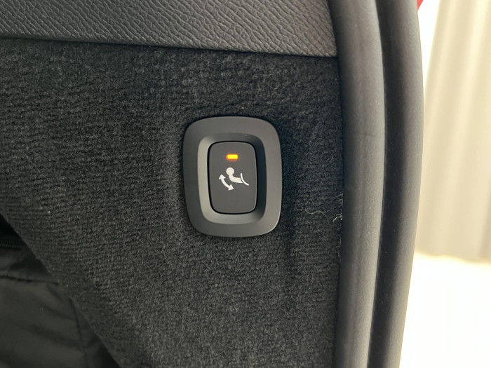 Volvo XC90 T8 AWD RECHARGE ULT. BRIGHT 7M