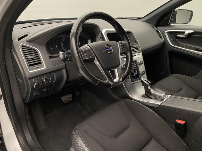 Volvo XC60 D4 AWD MOMENTUM AUT 2.4 d Momentum