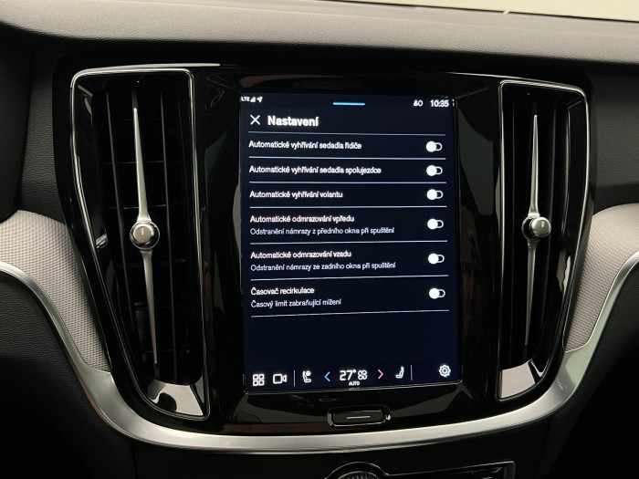 Volvo V60 B4 PLUS BRIGHT AUT 1.maj.