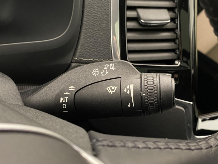 Volvo XC90 B5 AWD INSCRIPTION AUT CZ 7m