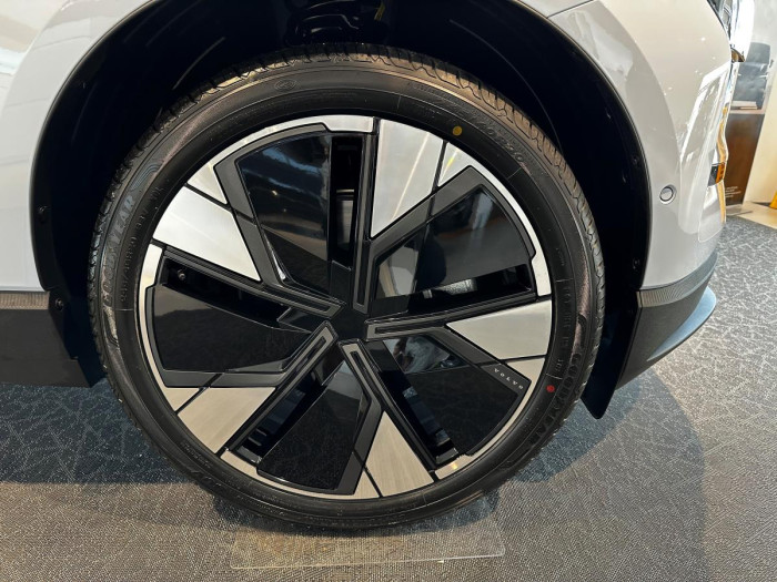 Volvo EX30 PURE ELECTRIC RECHARGE ULTRA