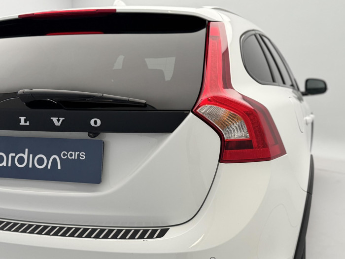Volvo V60 CC D4 AWD SUMMUM AUT 2.4 d CC CC Summum