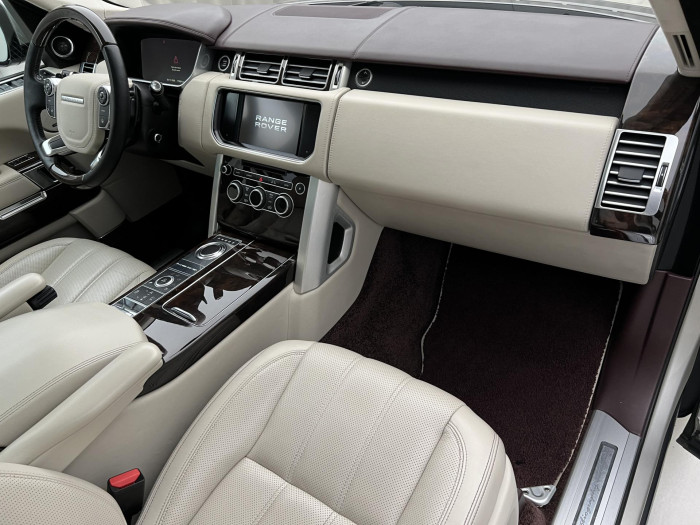 Land Rover Range Rover 4.4 SDV8 AUTOBIOGRAPHY AWD AUT