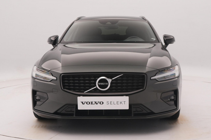 Volvo V60 B4 R-DESIGN AUT REZERVACE