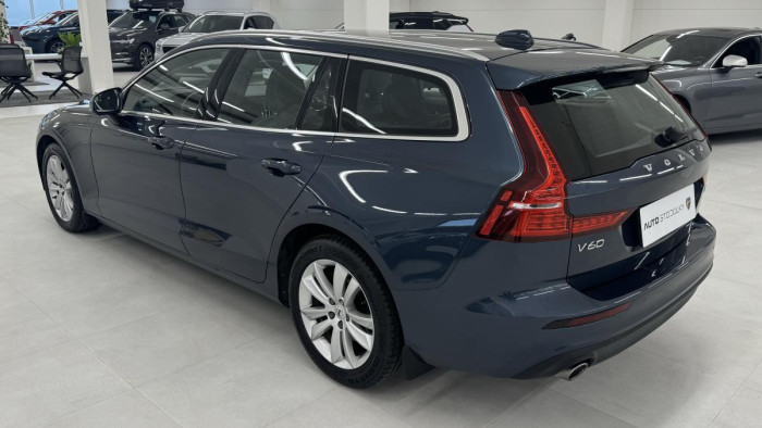 Volvo V60 B4 MOMENTUM ADVANCED REZERVACE 2.0 Momentum