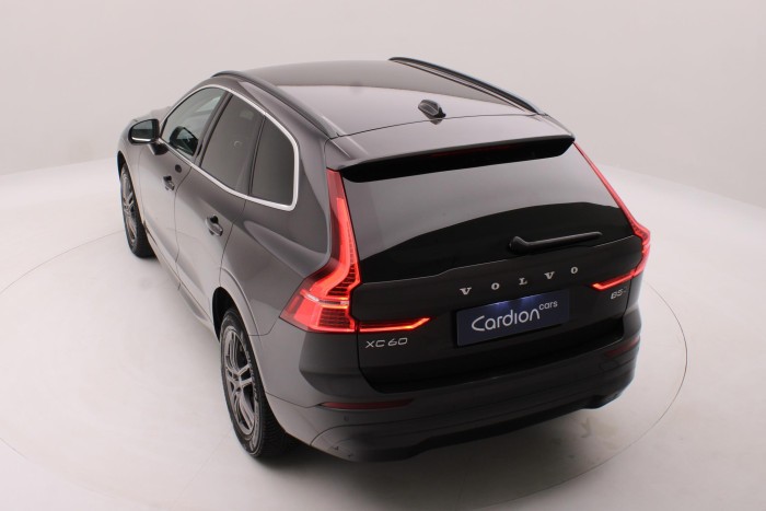 Volvo XC60 B5 AWD MOMENTUM AUT 2.0 Momentum