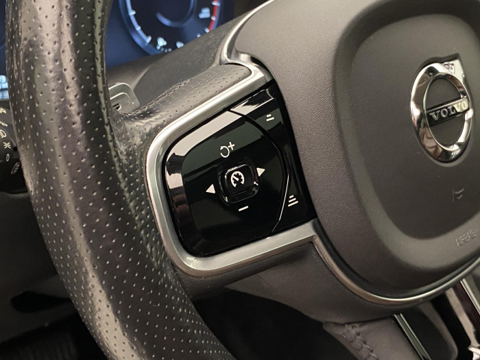 Volvo XC60 T6 AWD INSCRIPTION AUT CZ