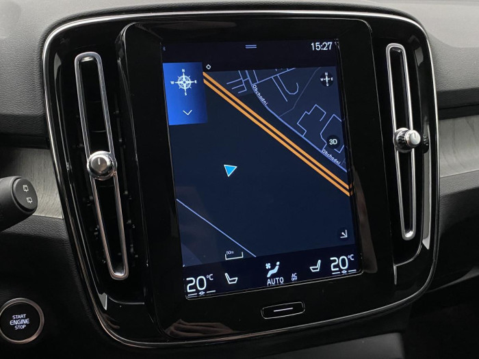 Volvo XC40 B4 INSCRIPTION AUT REZERVACE