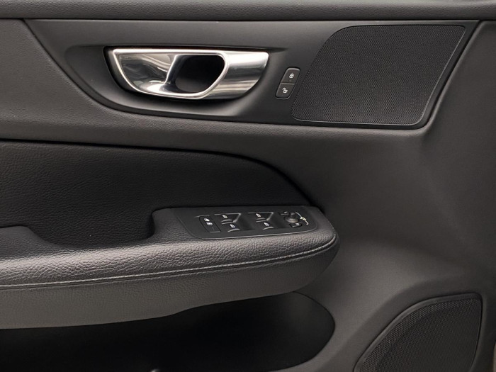 Volvo V60 D3 MOMENTUM REZERVACE 2.0 d Momentum