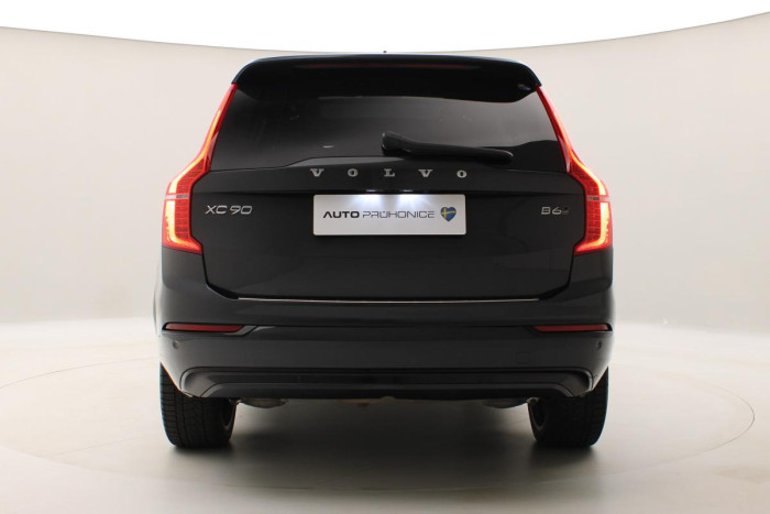 Volvo XC90 B6 AWD R-DESIGN REZERVACE