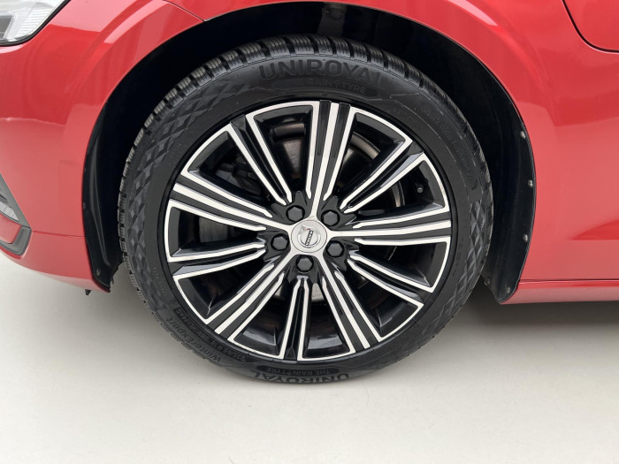 Volvo V60 T8 AWD RECHARGE INSCRIPTION