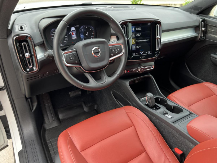 Volvo XC40 D3 MOMENTUM Aut 1.maj. 2.0 d Momentum