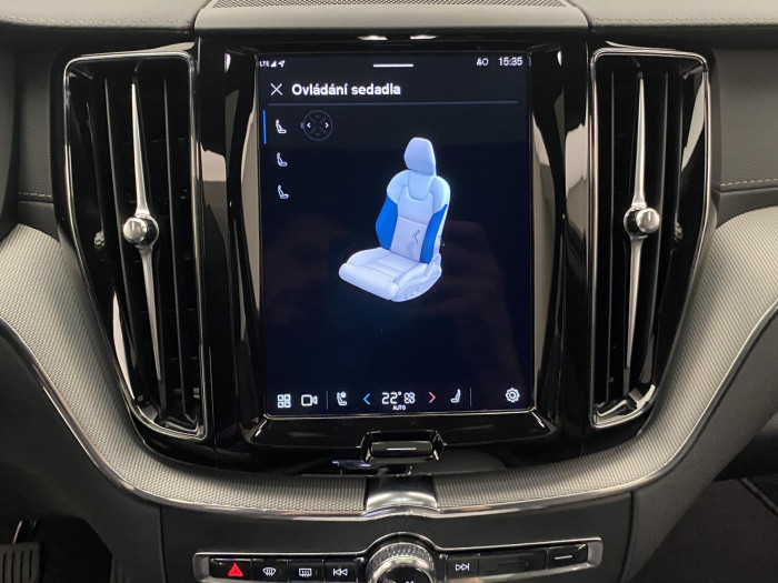 Volvo XC60 T6 AWD ULTRA DARK AUT CZ