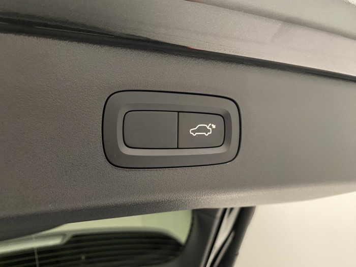 Lynk & Co 01 MORE PHEV