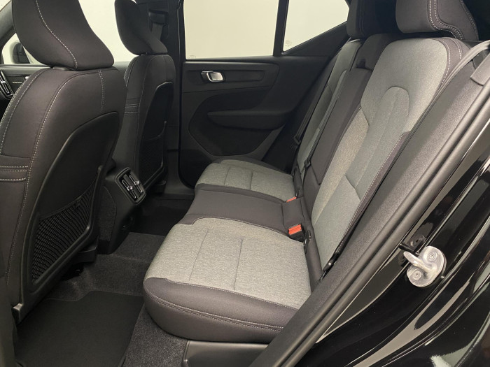 Volvo XC40 B4 AUT PLUS BLACK EDITION