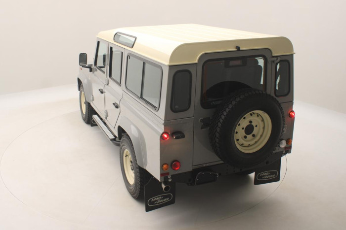 Land Rover Defender WORKS V8 ISLAY EDITION 5.0 V8 Edition