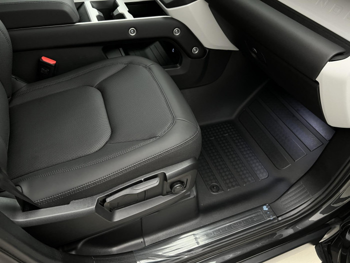 Land Rover Defender 110 D200 S AWD Aut 3.0 d