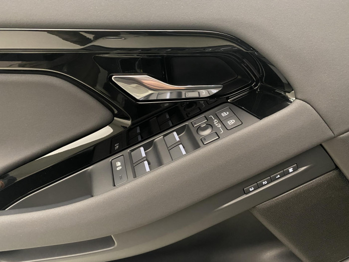 Land Rover Range Rover Evoque D165 R-DYNAMIC SE  AWD AUT 2.0 d Dynamic SE