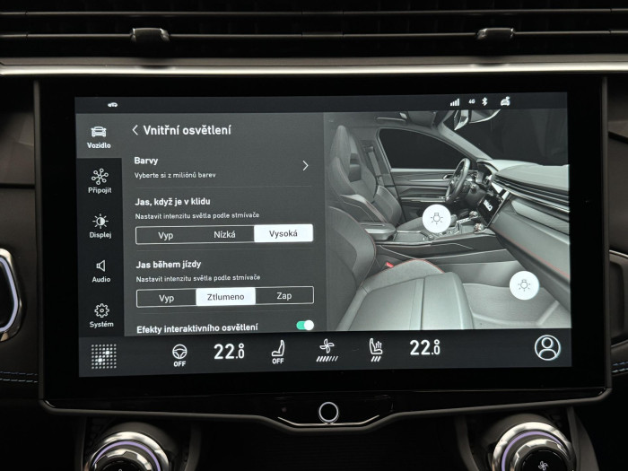 Lynk & Co 01 PHEV DCT AUT 1.maj